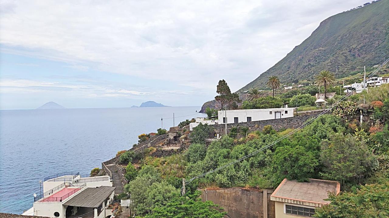 Casa Vacanze Lorenzo Malfa (Salina) Exterior foto